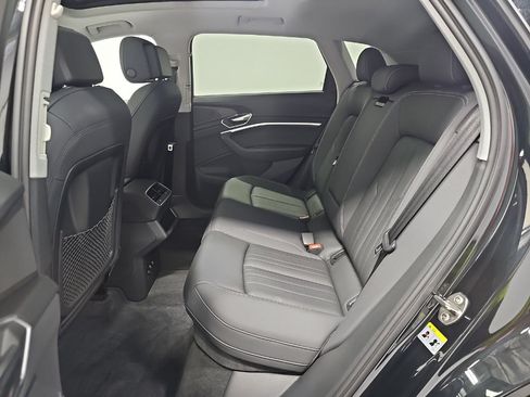 Used 2021 Audi e-tron Premium w/ Convenience Plus Package AWD/4WD image 2