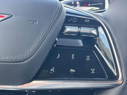 New 2026 Cadillac Lyriq V AWD/4WD image 14