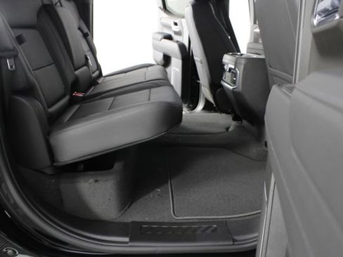 New 2026 GMC Sierra 1500 SLT image 22