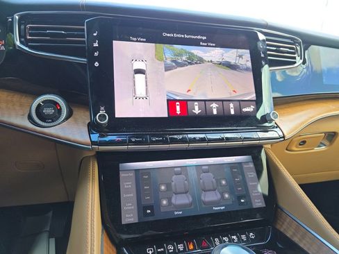 Used 2023 Jeep Grand Wagoneer L Series III w/ Rear Seat Video Group 1 image 33