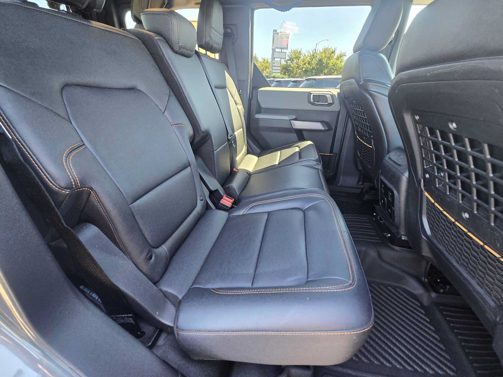 Used 2022 Ford Bronco Badlands AWD/4WD image 12