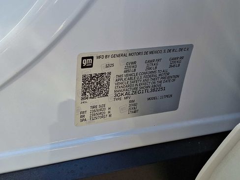 New 2026 GMC Terrain Denali w/ LPO, Floor Liner Package image 22