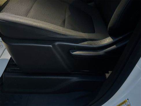 Used 2020 Chevrolet Silverado 1500 Custom w/ Custom Value Package image 14