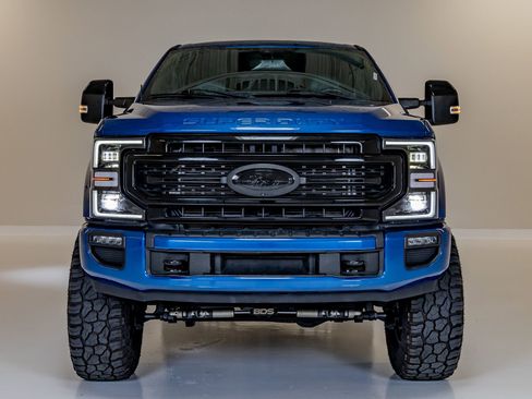 Used 2022 Ford F250 Lariat w/ Black Appearance Package AWD/4WD image 2