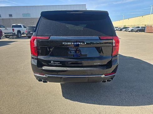 Used 2025 GMC Yukon XL Denali Ultimate AWD/4WD image 5