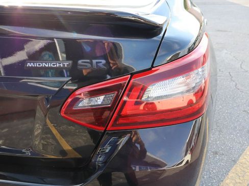 Used 2018 Nissan Altima 2.5 SR w/ SR Midnight Edition FWD image 18