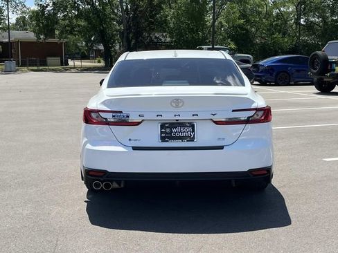 Used 2025 Toyota Camry SE FWD image 6