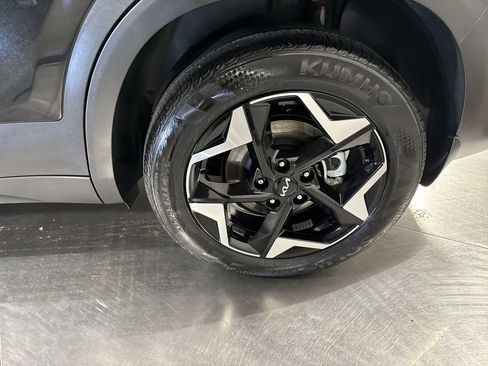 Certified 2025 Kia Seltos S image 12