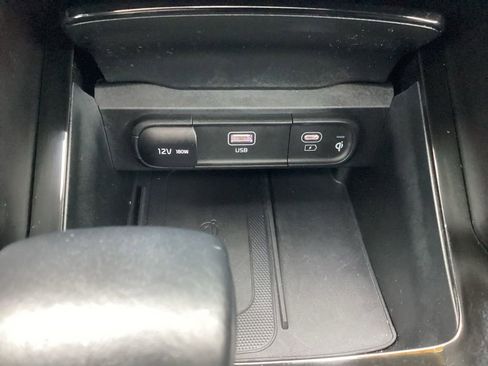 Used 2025 Kia Telluride S image 25