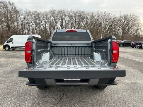 Used 2022 Chevrolet Colorado LT w/ Fleet Safety Package RWD image 12
