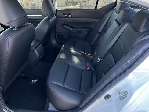 New 2025 Nissan Altima 2.5 SR image 16