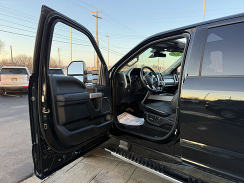 Used 2019 Ford F350 Lariat w/ Lariat Ultimate Package image 14