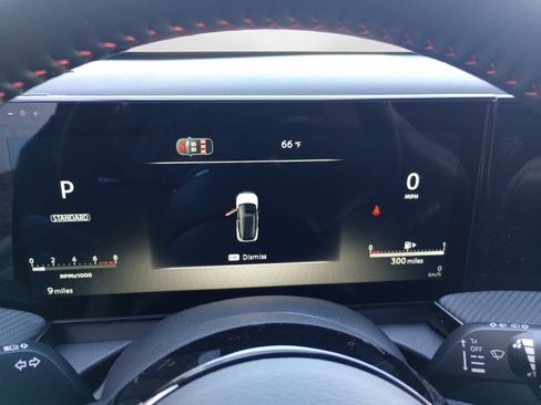 New 2026 Nissan Kicks SR w/ Cold Weather Package AWD/4WD image 11