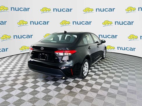 Used 2023 Toyota Corolla LE image 7