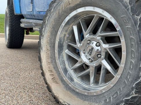 Used 2021 Jeep Gladiator Rubicon image 2