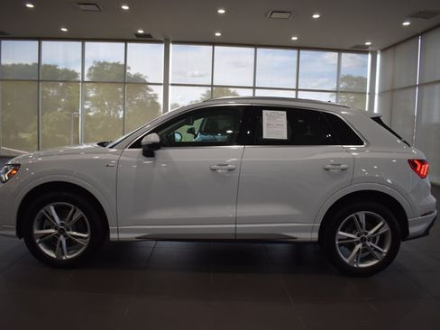 Used 2023 Audi Q3 2.0T Premium Plus w/ Premium Plus Package AWD/4WD image 4