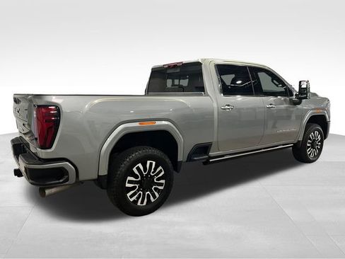Used 2025 GMC Sierra 2500 Denali Ultimate AWD/4WD image 7