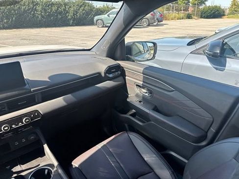 Used 2026 Honda Pilot Black Edition image 19