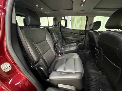 Used 2017 GMC Acadia SLT FWD image 18