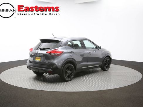 Used 2020 Nissan Kicks SR image 99