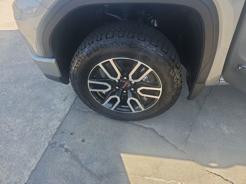 New 2026 GMC Sierra 1500 AT4 image 27