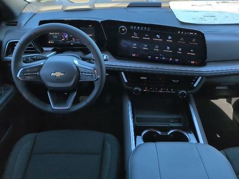 New 2026 Chevrolet Suburban LS w/ Max Trailering Package image 4