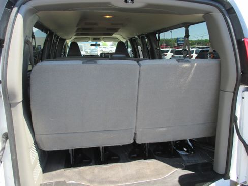 Used 2024 Chevrolet Express 3500 LS RWD image 11