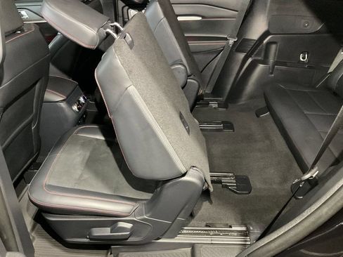 Used 2025 Ford Explorer ST AWD/4WD image 45