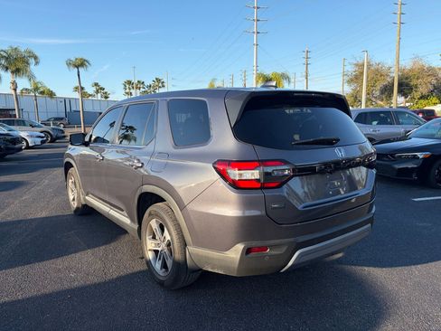 Used 2025 Honda Pilot EX-L image 5