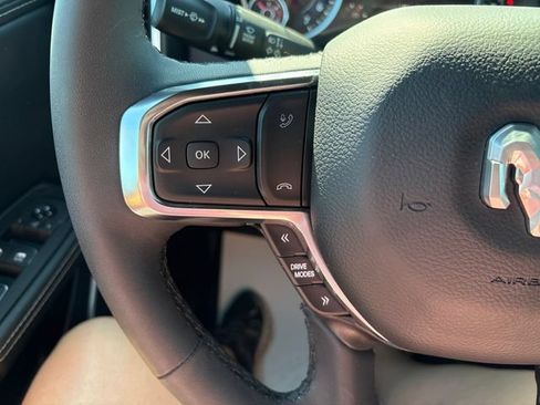 Used 2025 RAM 1500 Laramie AWD/4WD image 11