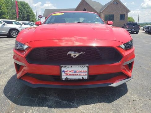Used 2020 Ford Mustang Coupe image 2