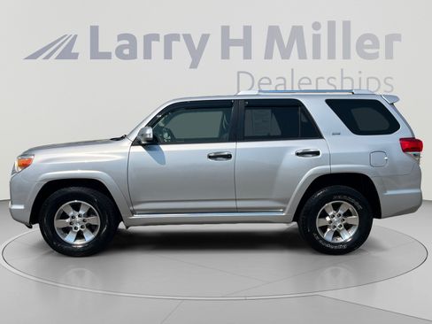 Used 2012 Toyota 4Runner SR5 RWD image 2