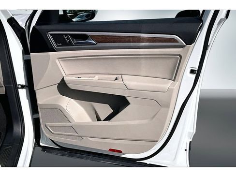 Used 2019 Volkswagen Atlas SEL Premium AWD/4WD image 28