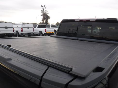 Used 2022 Chevrolet Silverado 1500 ZR2 w/ Technology Package image 6