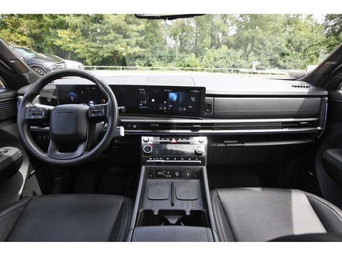 Used 2025 Hyundai Santa Fe Calligraphy AWD/4WD image 7
