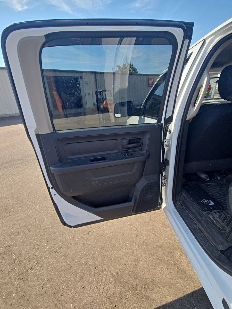 Used 2011 RAM 1500 ST w/ ST Popular Equipment Group AWD/4WD image 11