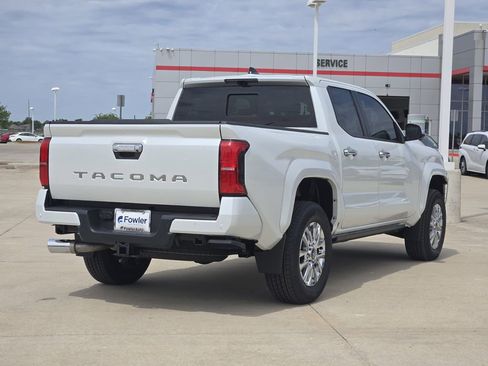 New 2026 Toyota Tacoma Limited AWD/4WD image 4