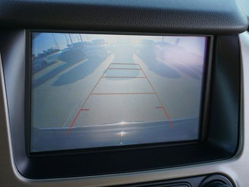 Used 2018 GMC Yukon Denali image 19