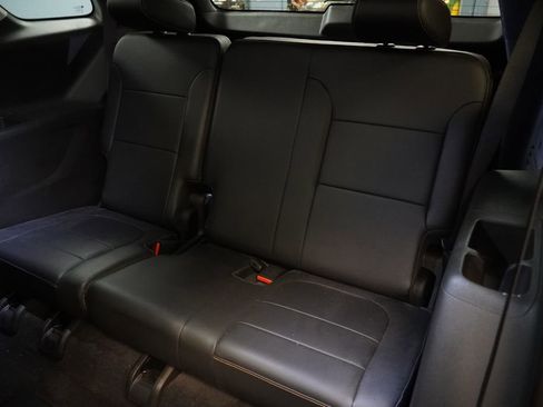 Used 2018 Chevrolet Traverse LT image 21