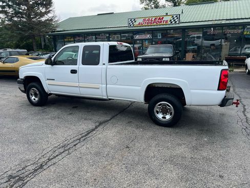 Used 2006 Chevrolet Silverado 2500 LT RWD image 17