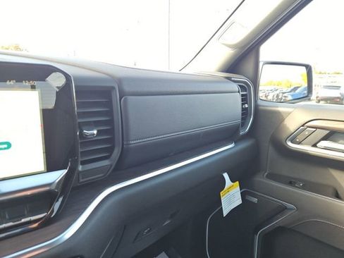 New 2026 GMC Sierra 1500 SLT w/ SLT Premium Plus Package image 40