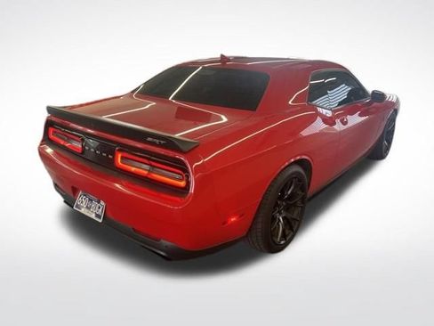 Used 2016 Dodge Challenger SRT Hellcat RWD image 10