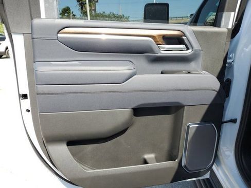 New 2026 Chevrolet Silverado 2500 High Country w/ High Country Premium Package AWD/4WD image 16