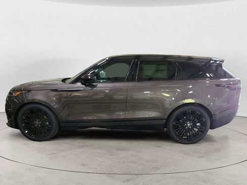 New 2026 Land Rover Range Rover Velar Dynamic SE image 2