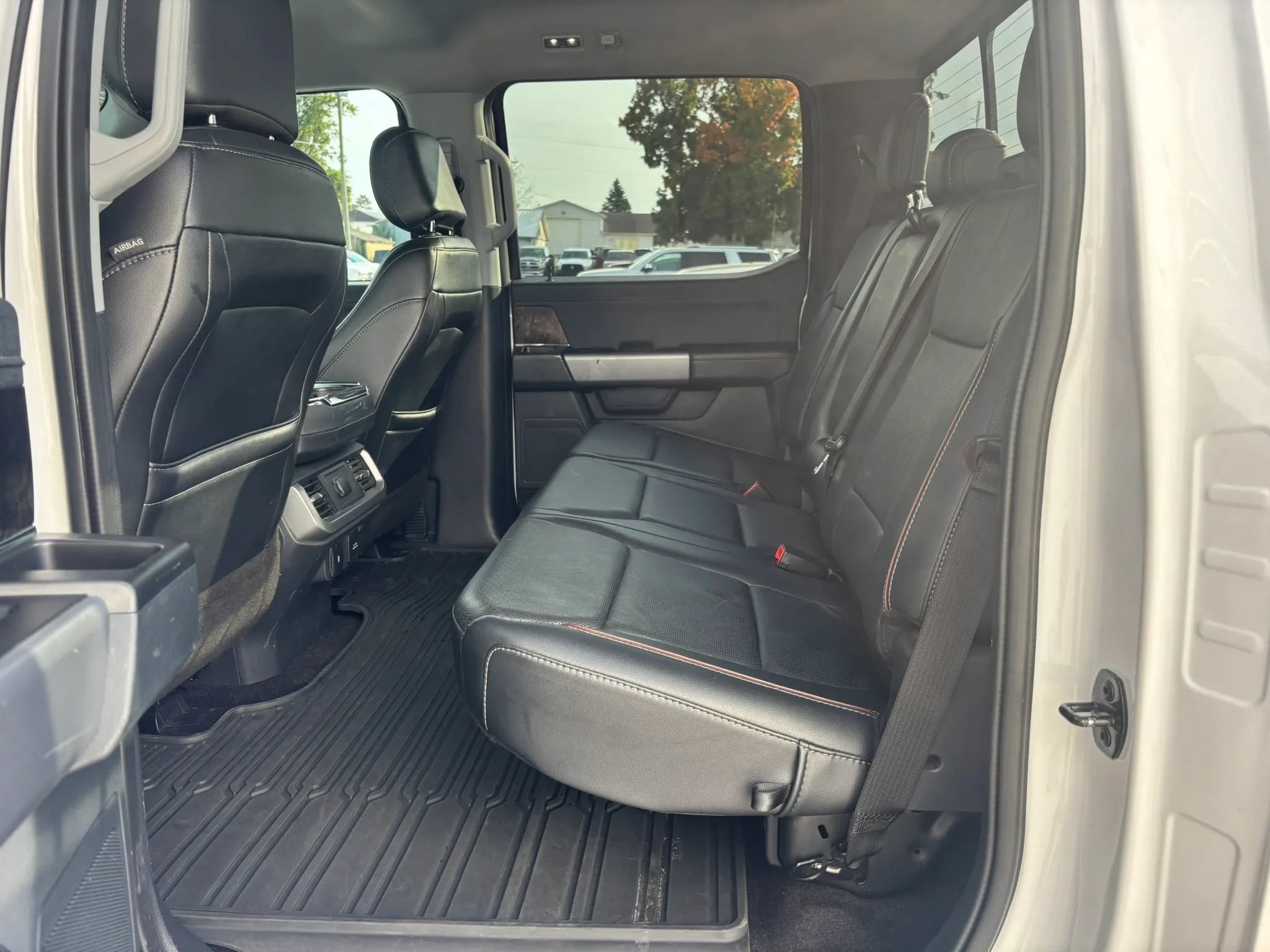 Used 2021 Ford F150 Lariat w/ FX4 Off-Road Package AWD/4WD image 16
