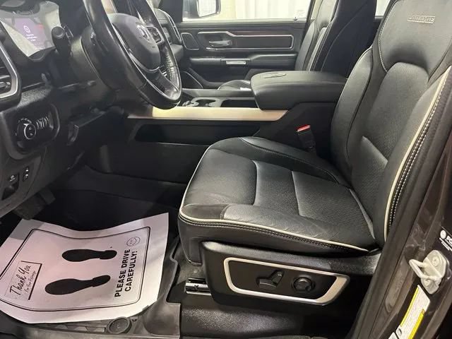 Used 2022 RAM 1500 Laramie AWD/4WD image 4