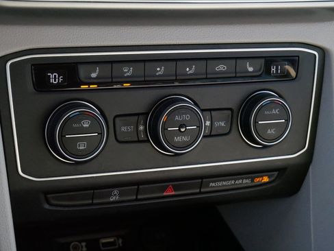 Used 2019 Volkswagen Atlas SE w/ Panoramic Sunroof Package image 23