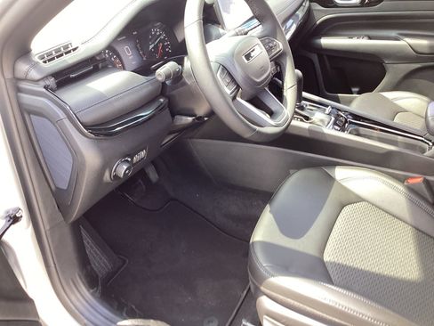 New 2026 Jeep Compass Latitude AWD/4WD image 11