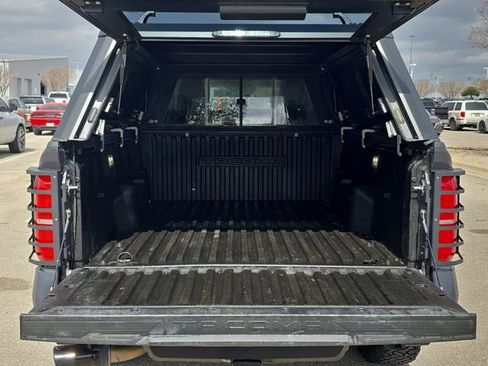 Used 2025 Toyota Tacoma SR5 image 12