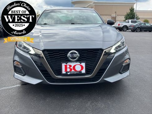 Used 2022 Nissan Altima 2.5 SR FWD image 1